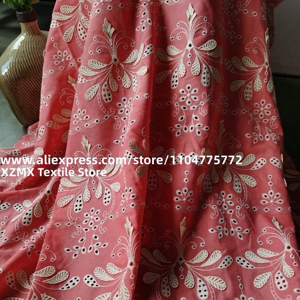 Red Base 3D Floral Embroidery  - Vintage Sewing Textile recension och pris