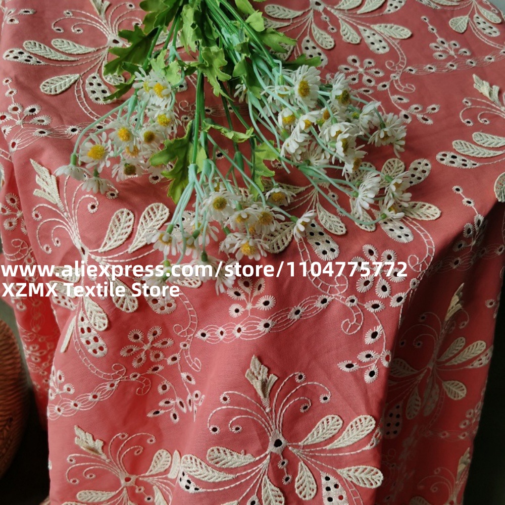 Red Base 3D Floral Embroidery  - Vintage Sewing Textile recension och pris
